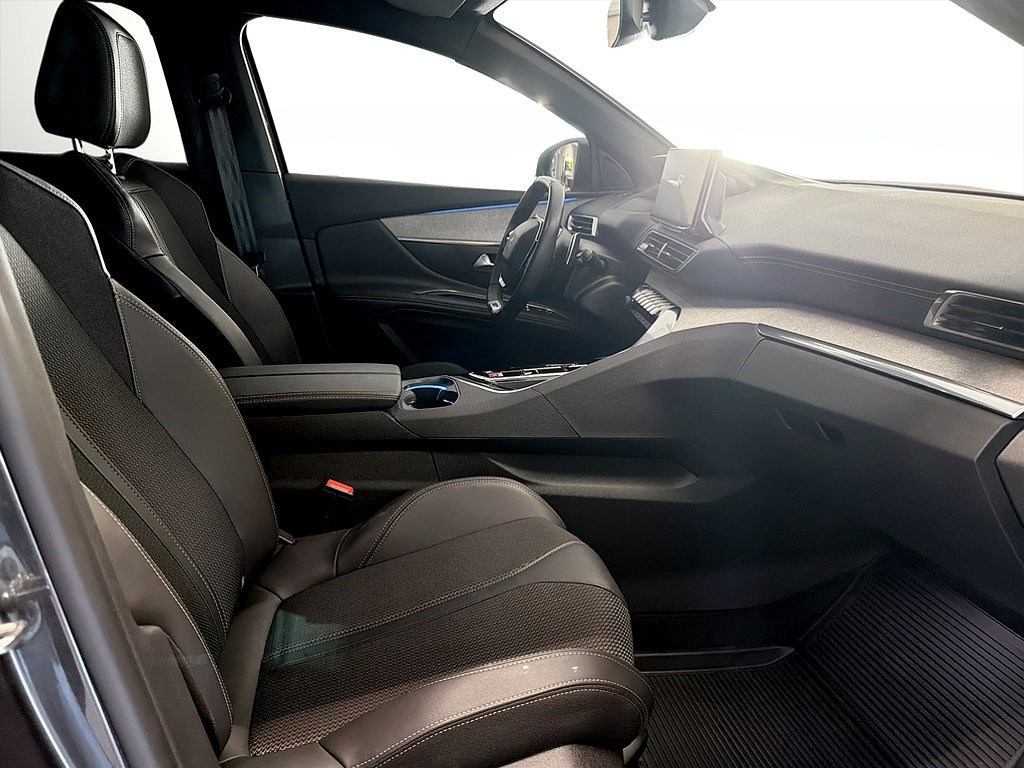 Bild på GT 1.2 PT 130hk Aut - B-KAMERA, CARPLAY