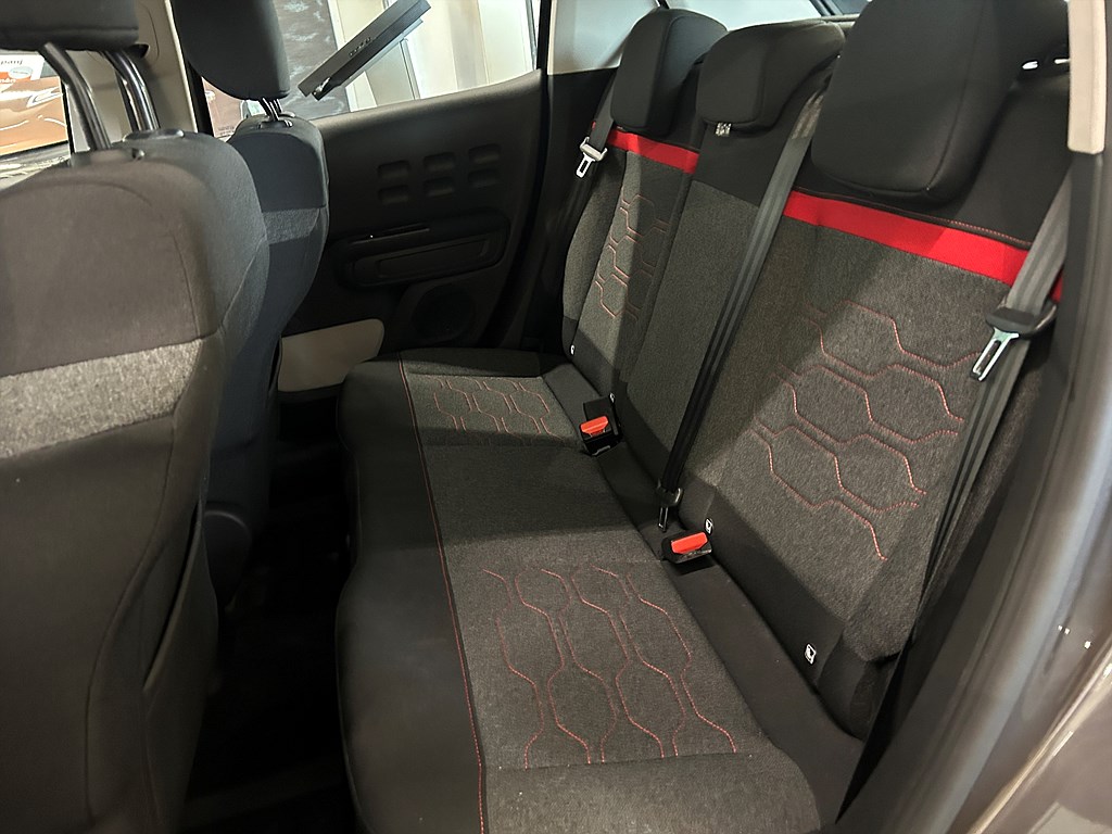 Bild på Feel 1.2 VTi 82hk - P-SENSORER BAK