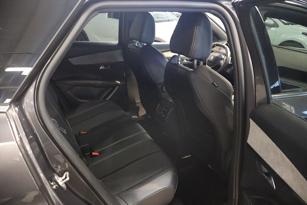 Bild på GT 1.2 PT 130hk Aut - B-KAMERA, CARPLAY