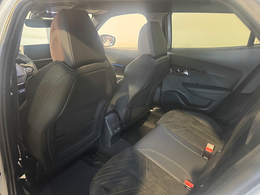 Bild på GT 1.2 PT 130hk Aut - B-KAMERA, CARPLAY