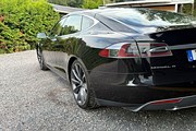 Tesla Model S P85D 700HK Dual 21" AutoPilot