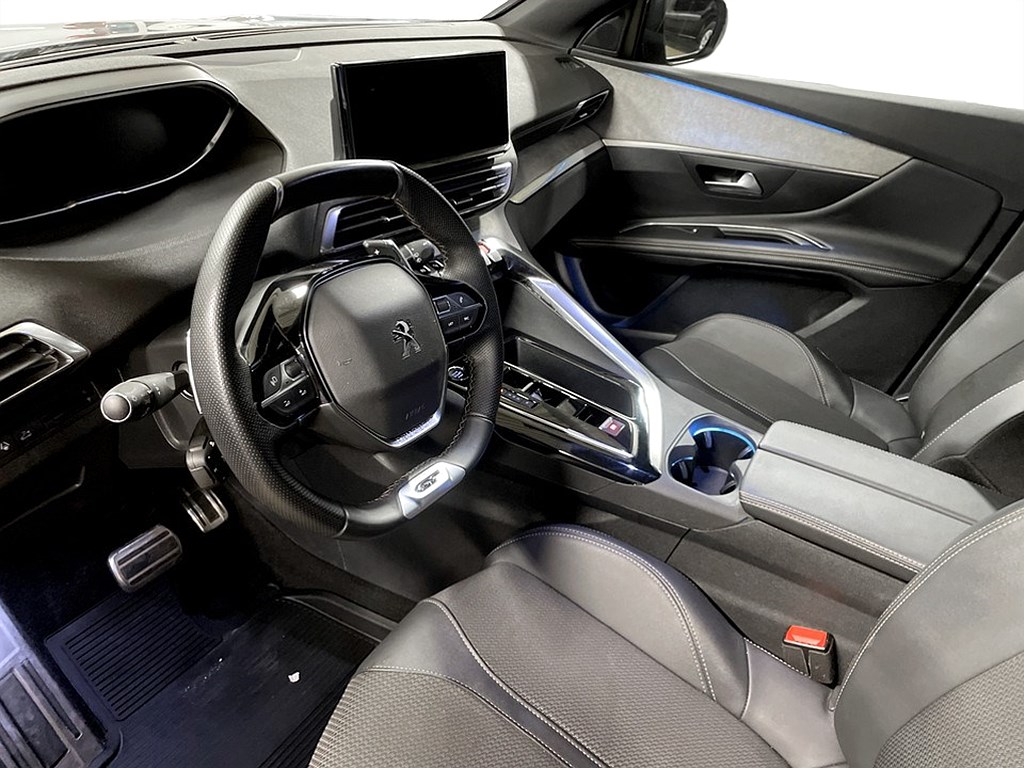 Bild på GT Black Pack 1.2 PT 130hk Aut - B-KAMERA, CARPLAY