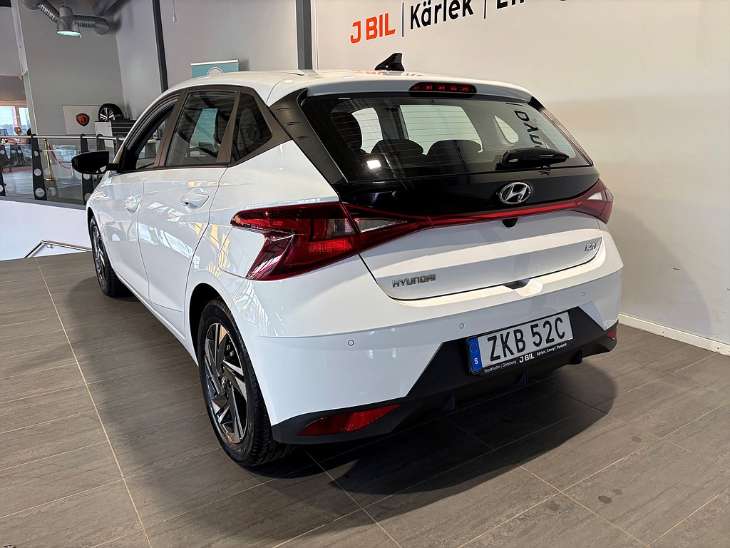 Bild på Essential 1.25 MPI 84hk - B-KAMERA, CARPLAY