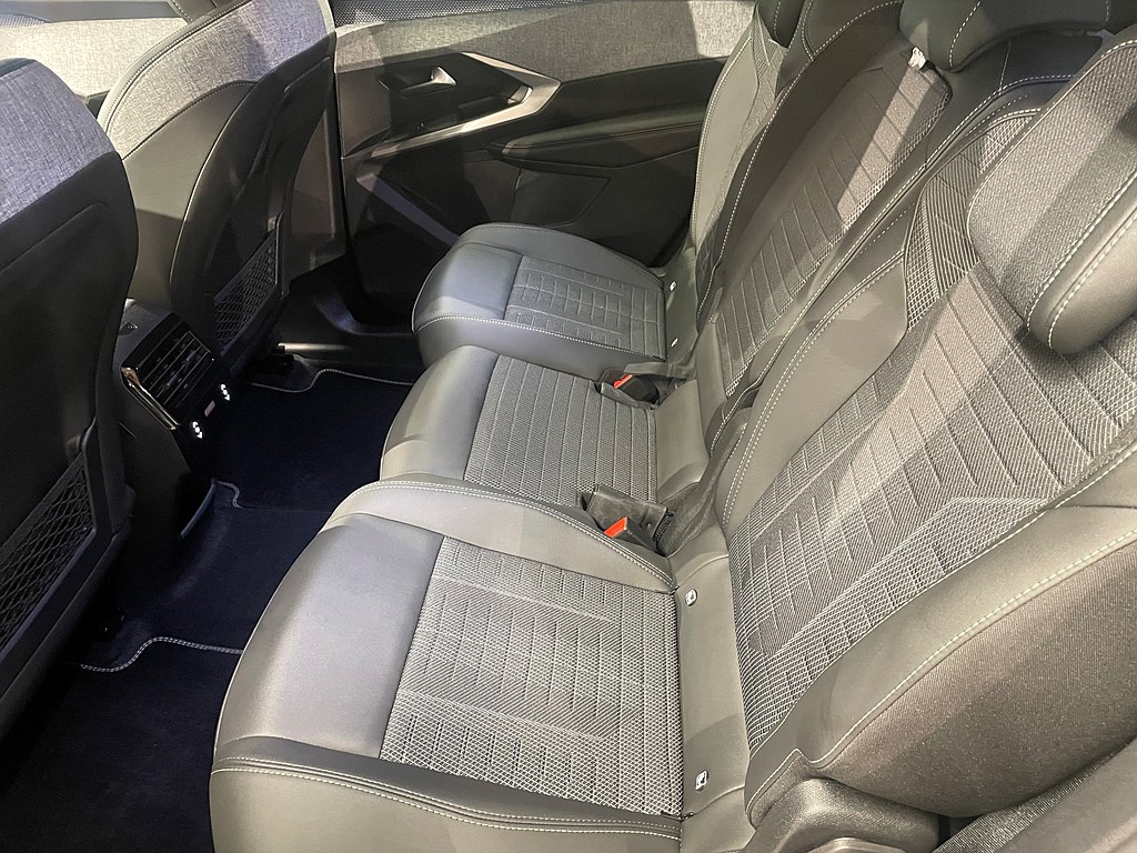 Bild på GT Hybrid 145hk Aut - B-KAMERA,CARPLAY,NAV