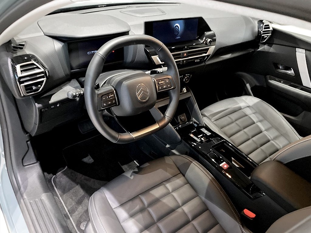 Bild på Max Hybrid 145hk Aut - B-KAMERA, CARPLAY