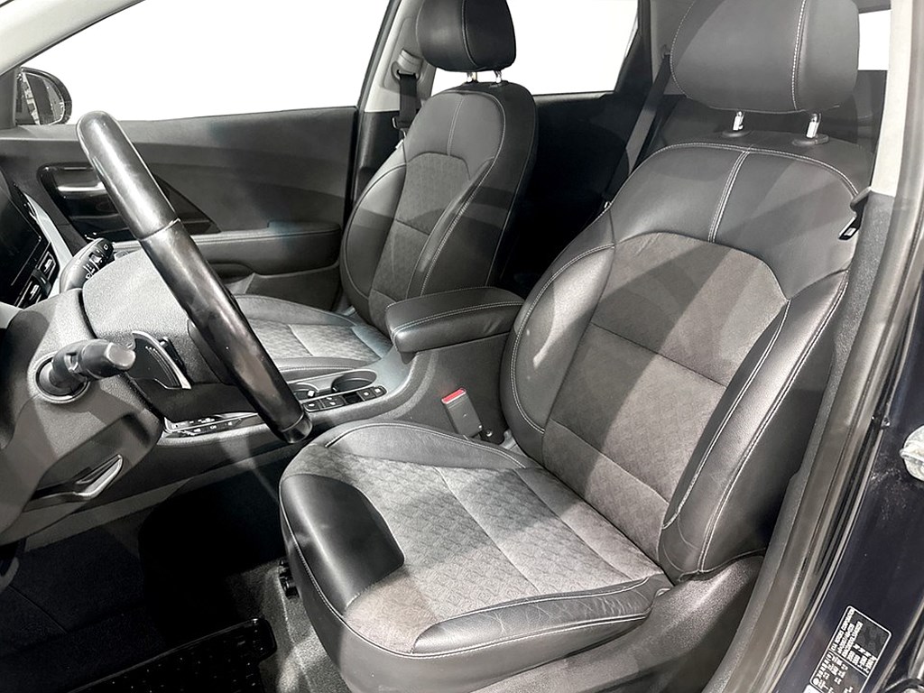 Bild på Advance Plus PHEV 1.6 141hk Aut - DRAG,M-VÄRM,B-KAM