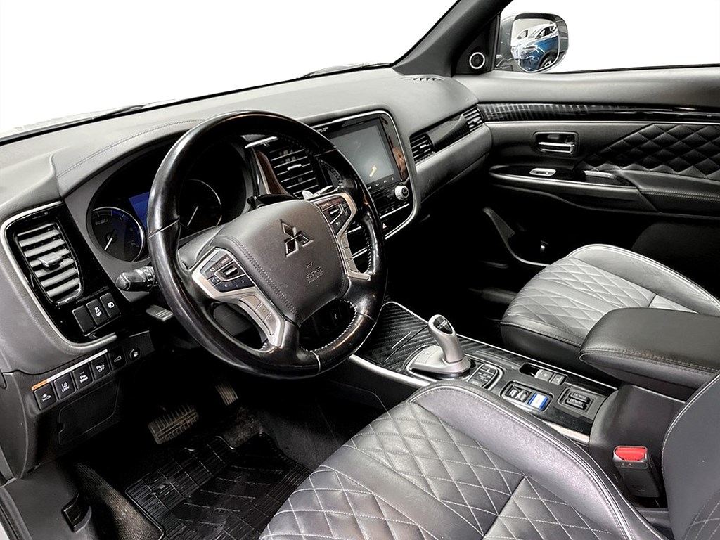 Bild på Business PHEV 224hk Aut 4WD - DRAG,B-KAMERA,ELSTOL