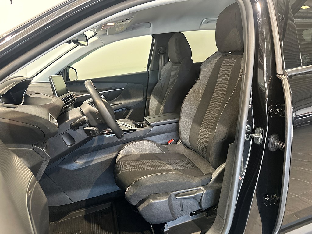 Bild på Active 1.2 PT 130hk Aut - B-KAMERA, CARPLAY