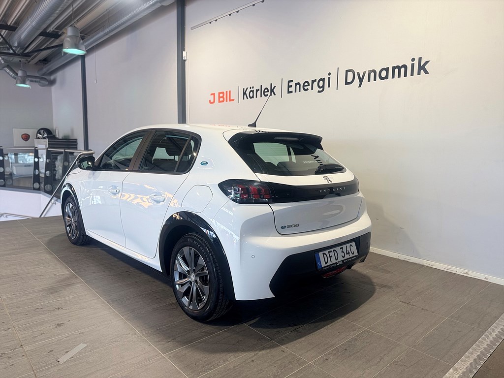 Bild på Active Pack 50kWh 136hk Aut - CARPLAY, KEYLESS