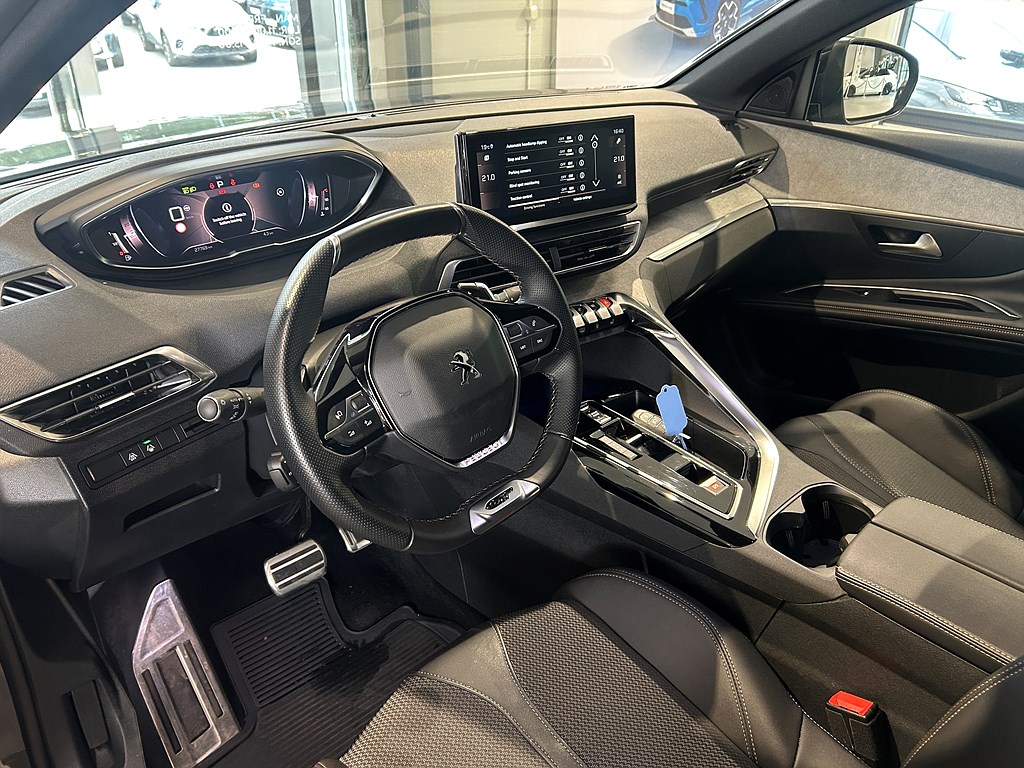 Bild på GT 1.2 PT 130hk Aut - B-KAMERA,NAVI,CARPLAY