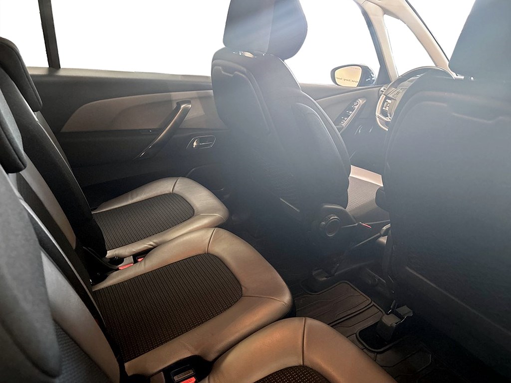 Bild på Grand SpaceTourer Shine 1.5 BHDi 130hk - B-KAMERA