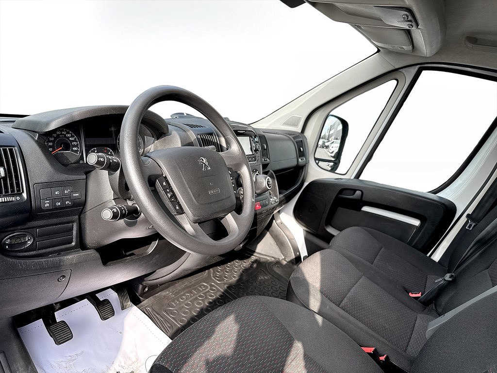 Bild på PRO+ 335 2.2 BHDi 140hk L3H2 - DRAG, B-KAMERA