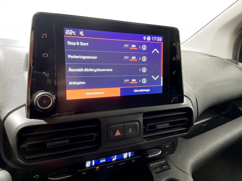 Bild på Van business Premium 1.5 BlueHDi 130hk L1 - WEBASTO, DRAG