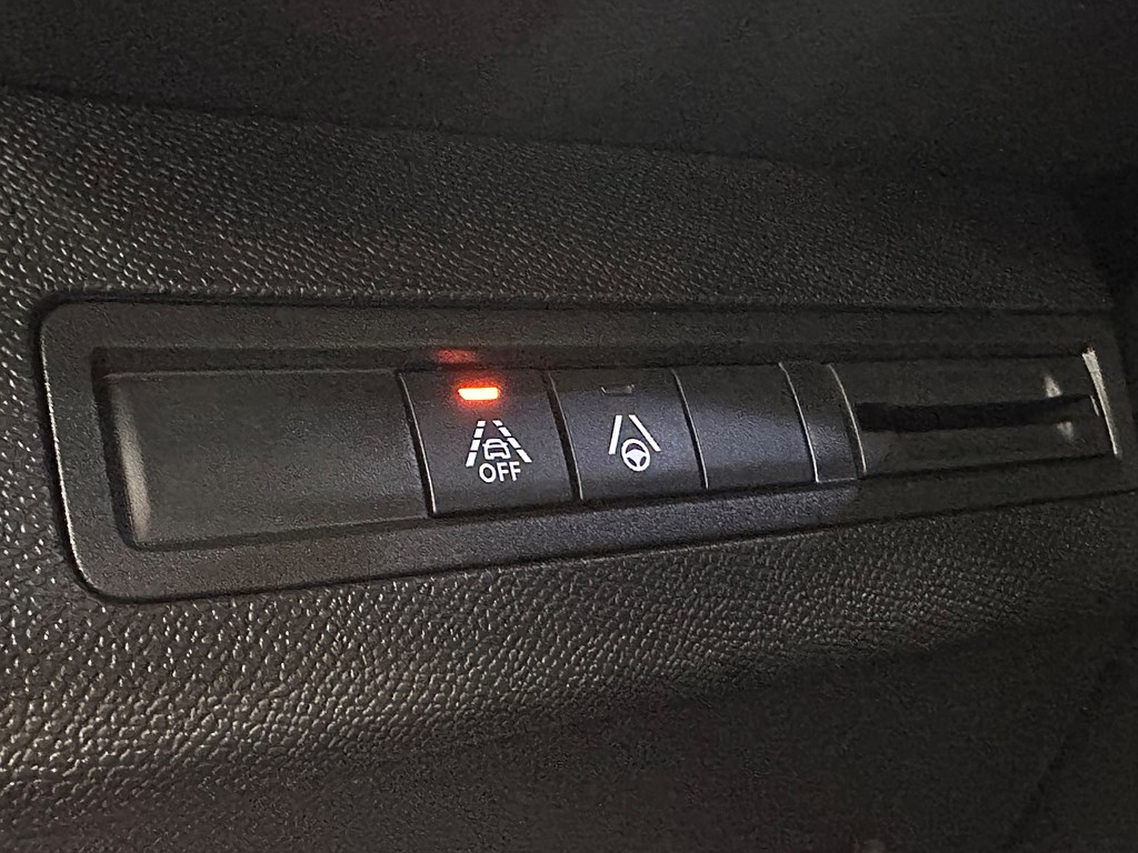 Bild på GT 1.2 PT 130hk Aut - B-KAMERA, CARPLAY