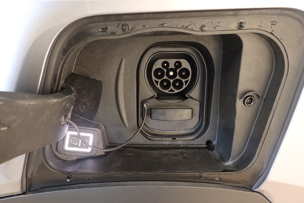 Bild på GSLine 50kWh 136hk Aut - B-KAMERA, CARPLAY