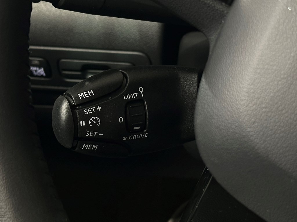Bild på Shine 1.2 PT 130hk Aut - CARPLAY, P-SENSOR