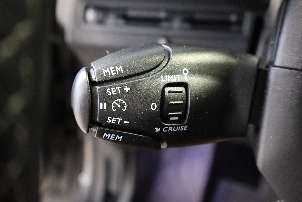 Bild på Allure 1.5 BHDi 120hk Aut - CARPLAY, P-SENSORER