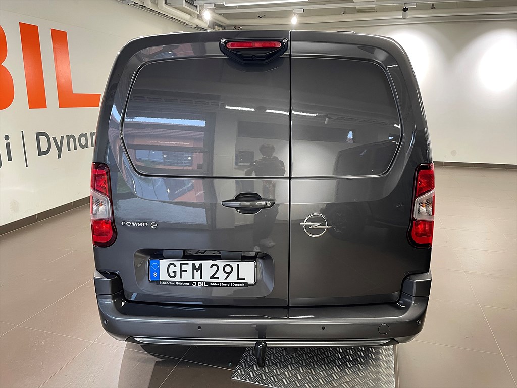 Bild på Premium 50kWh 136hk Aut L2 - DRAG,B-KAMERA,VÄRMARE
