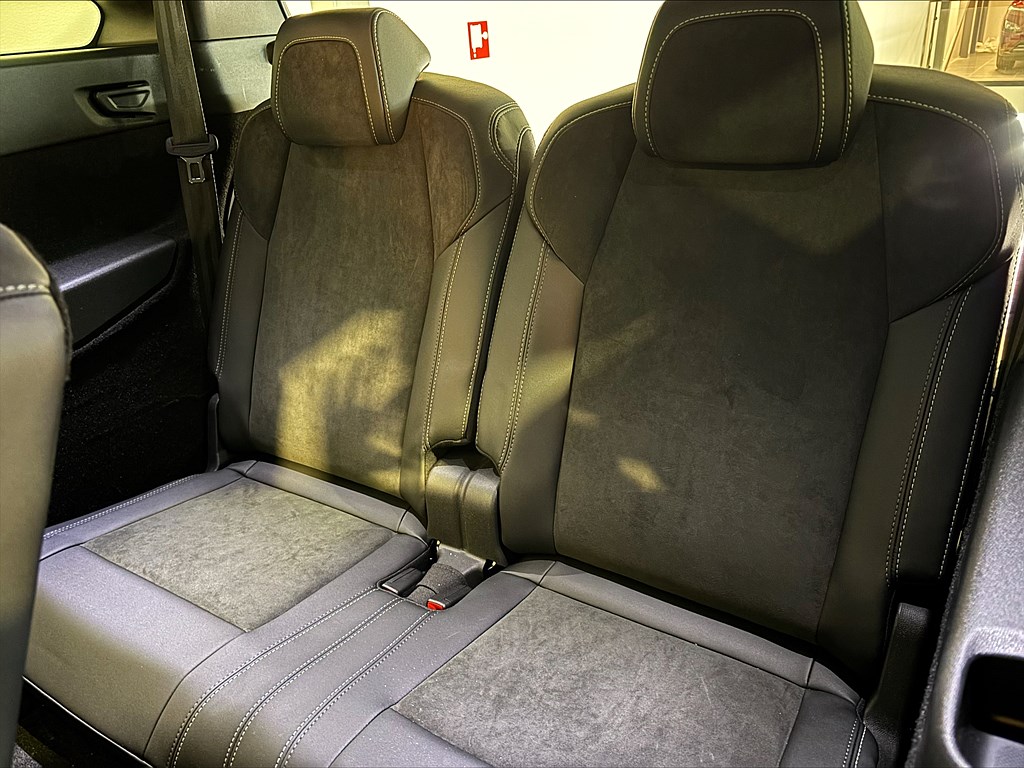 Bild på GT Hybrid 136hk Aut -*7-Sits - DEMO