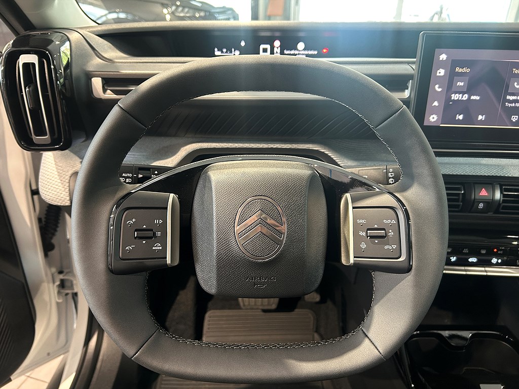 Bild på MAX Hybrid 136hk - DEMO