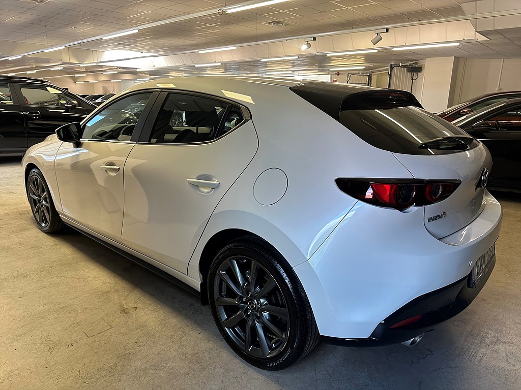 Bild på Hatchback Sky 2.0 150hk Aut - B-KAMERA, CARPLAY