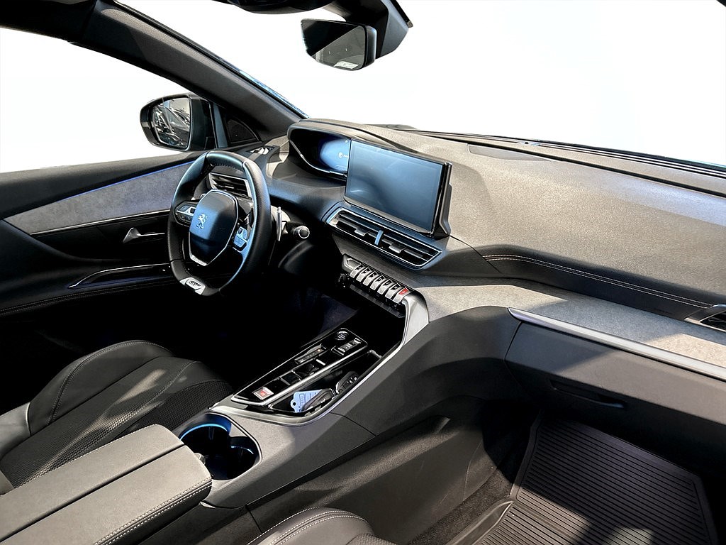 Bild på GT Black Pack 1.2 PT 130hk Aut - B-KAMERA, NAVI