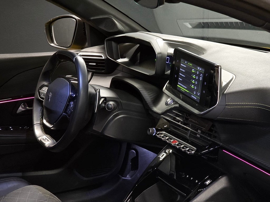 Bild på GT 1.2 PT 130hk Aut - B-KAMERA, CARPLAY