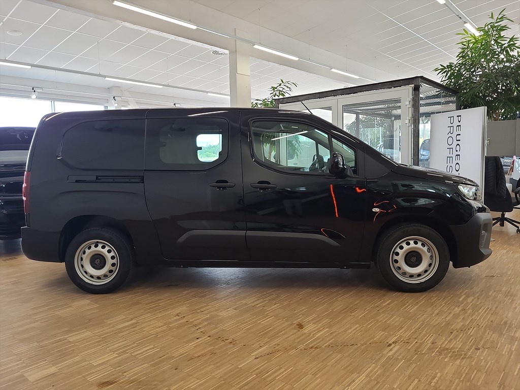Bild på Crew Cab 1,5 BlueHDi 130hk Aut - OMGÅENDE LEVERANS!