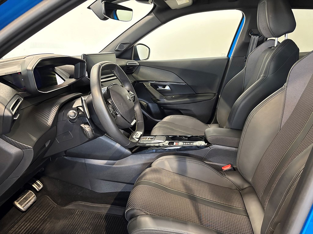 Bild på GT 1.2 PT 130hk Aut - B-KAMERA, CARPLAY, NAV