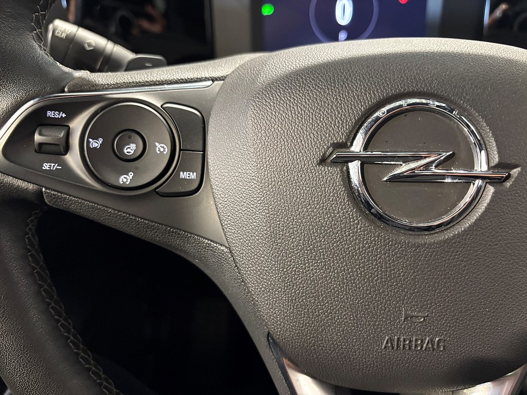 Bild på GS-line 1.2 Turbo 130hk Aut - B-KAMERA, CARPLAY