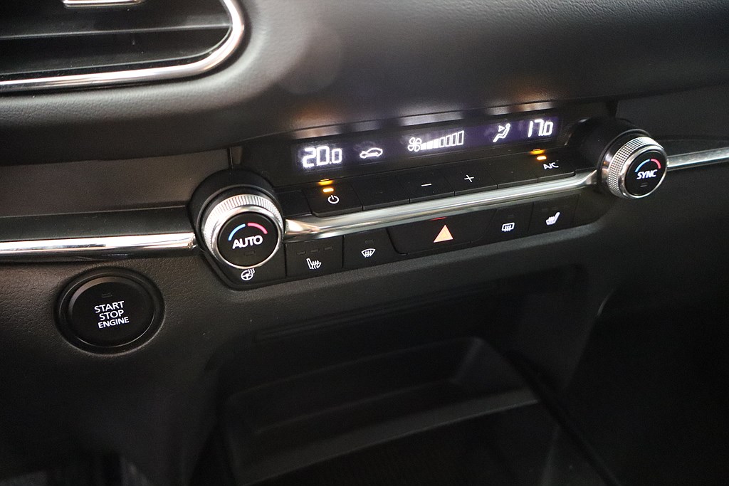 Bild på SKY 2.0 SKYACTIV-X M Hybrid 150hk - B-KAMERA, CARPLAY