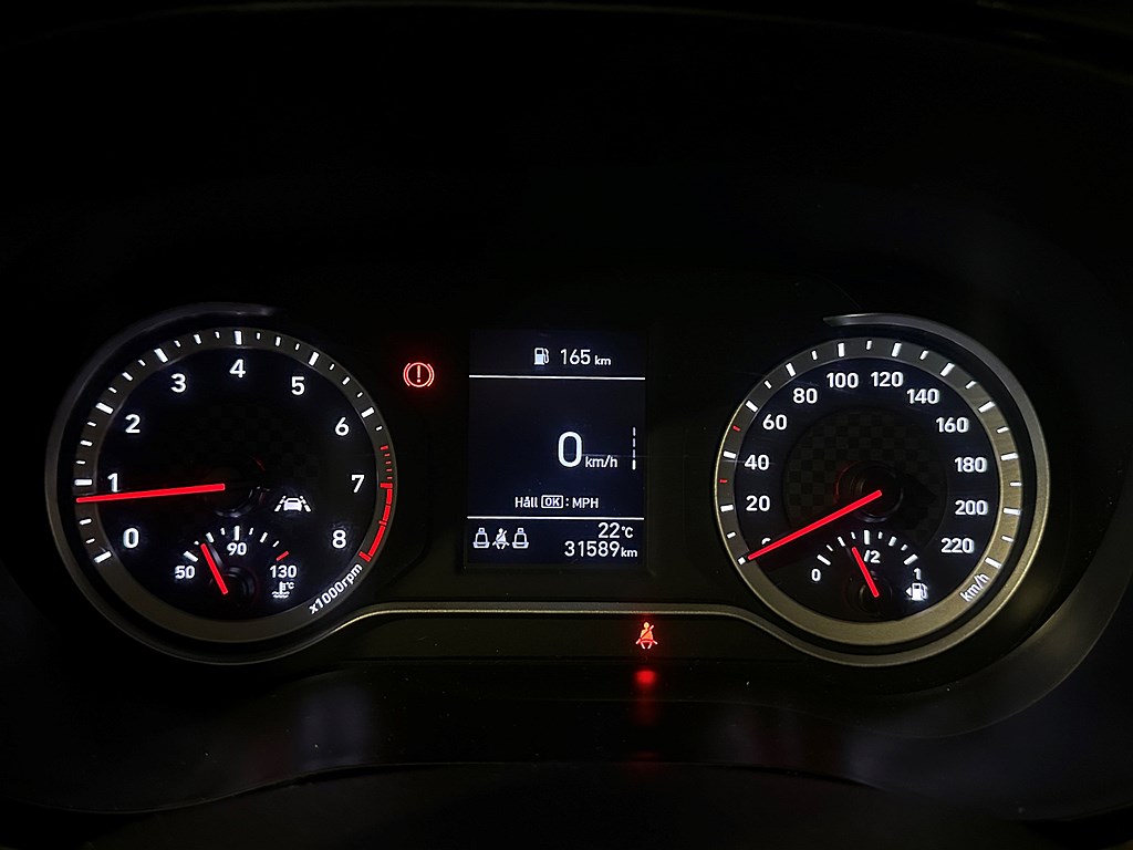 Bild på Essential 1.0 67hk - CARPLAY, RATTVÄRME