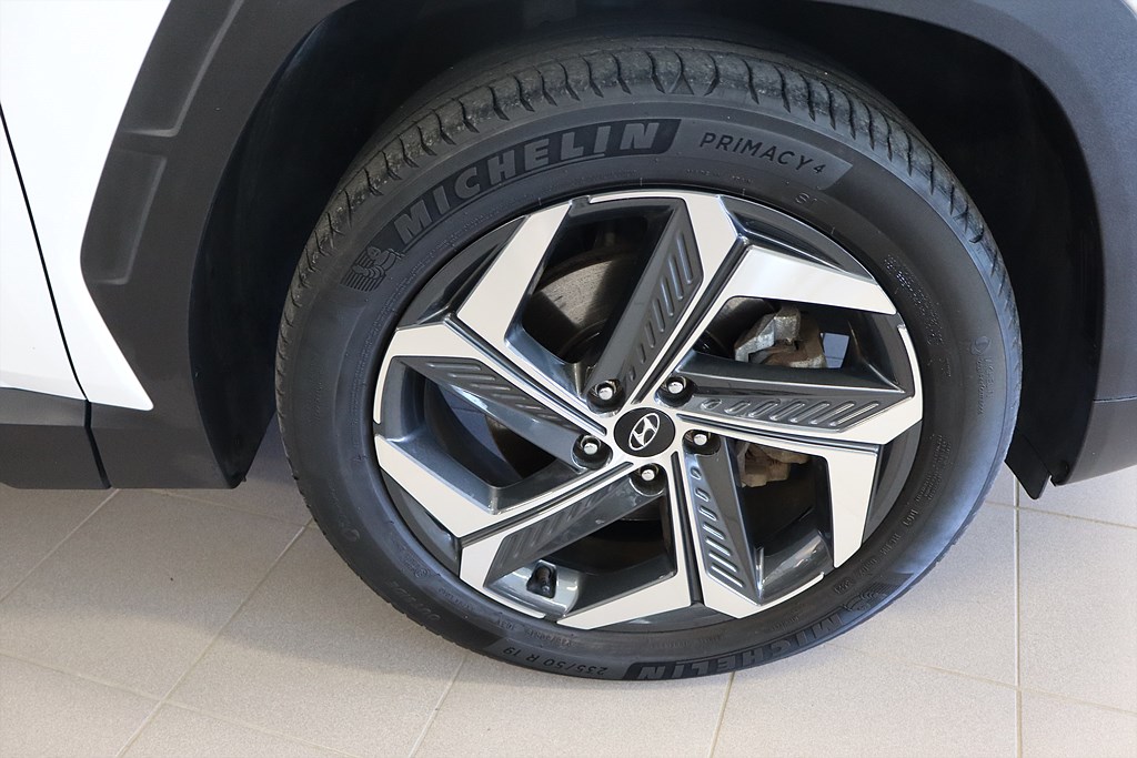 Bild på Advanced hybrid 230hk Aut AWD - DRAG, B-KAMERA, 1 ÄGARE