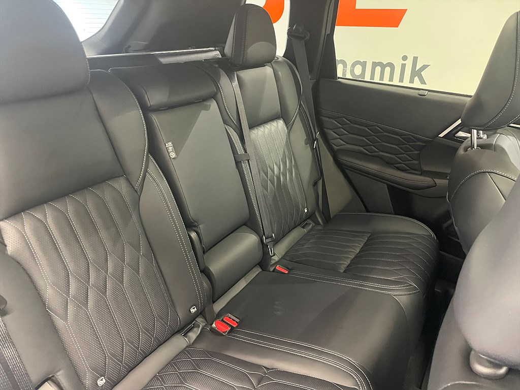Bild på Instyle PHEV Aut 4WD - DEMO