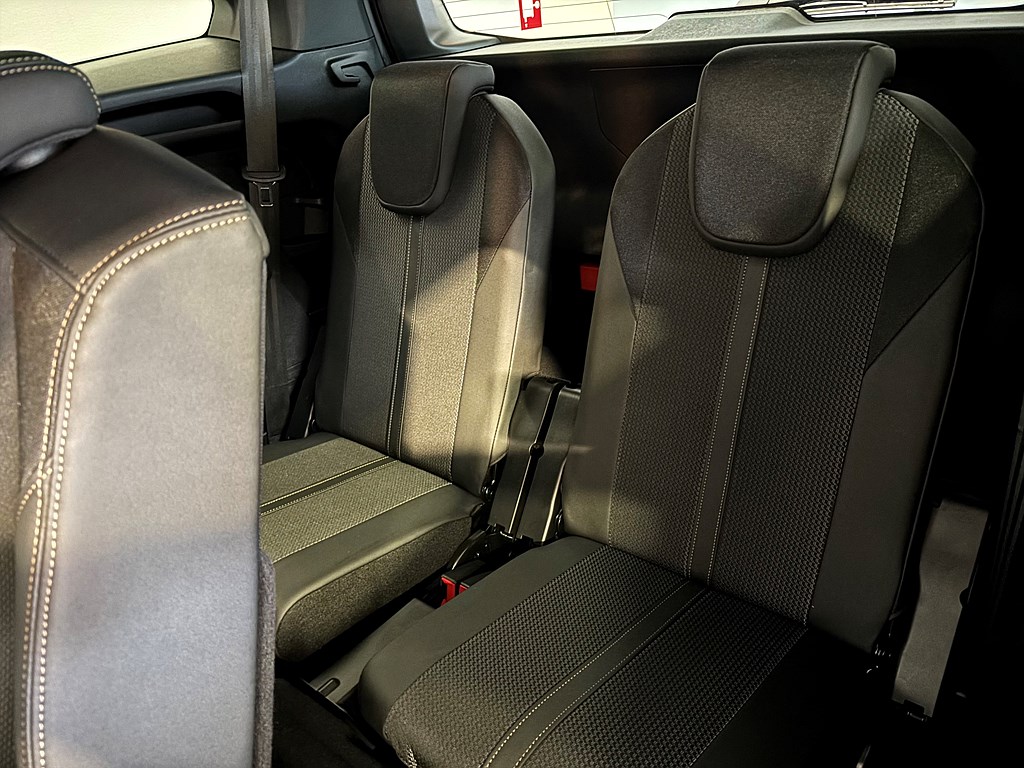 Bild på GT 1.2 PT 130hk Aut - 7-SITS, B-KAMERA, CARPLAY