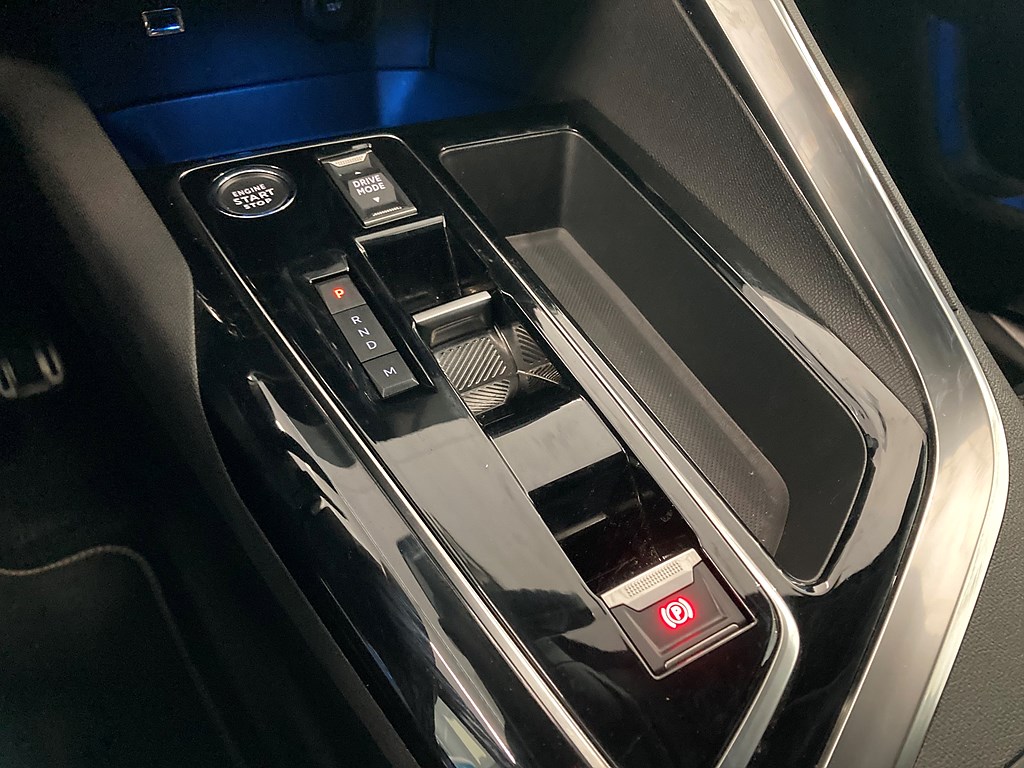 Bild på GT 1.2 PT 130hk Aut - 7-SITS,B-KAMERA,CARPLAY