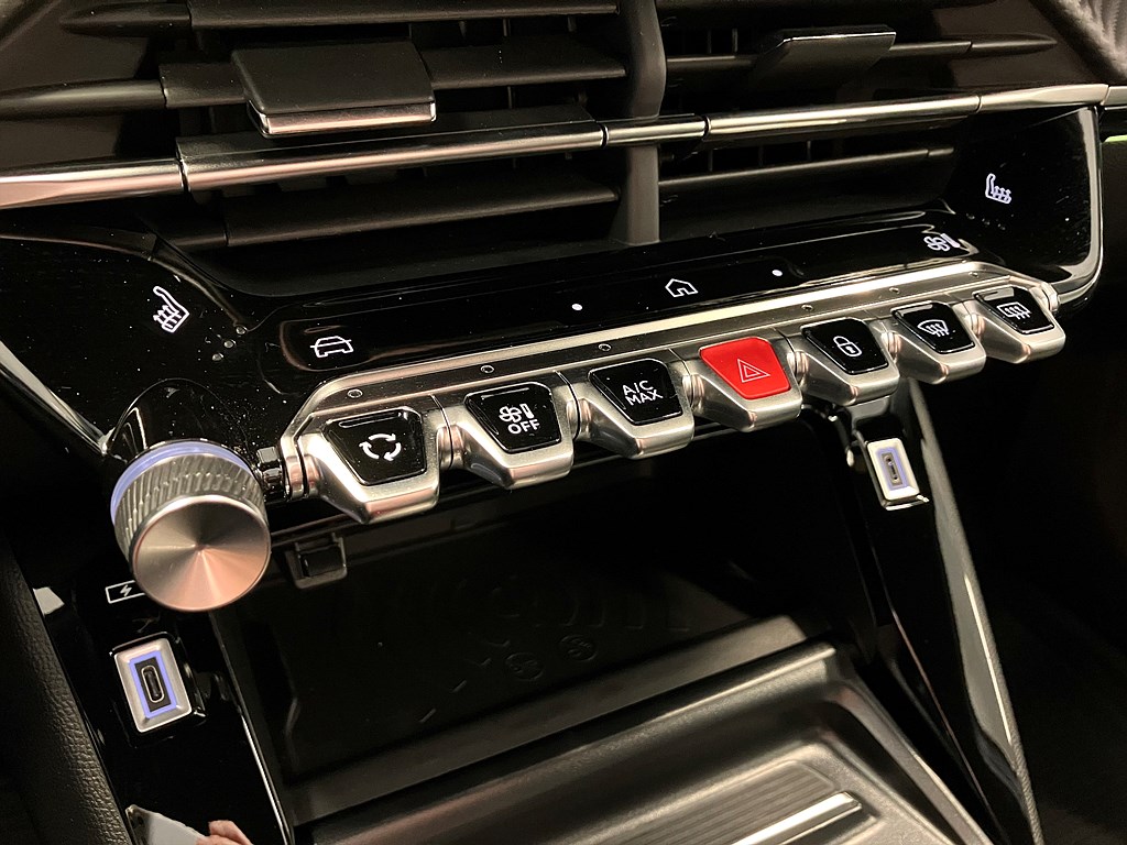 Bild på GT 1.2 PT 130hk Aut - 360-KAMERA, CARPLAY, NAV