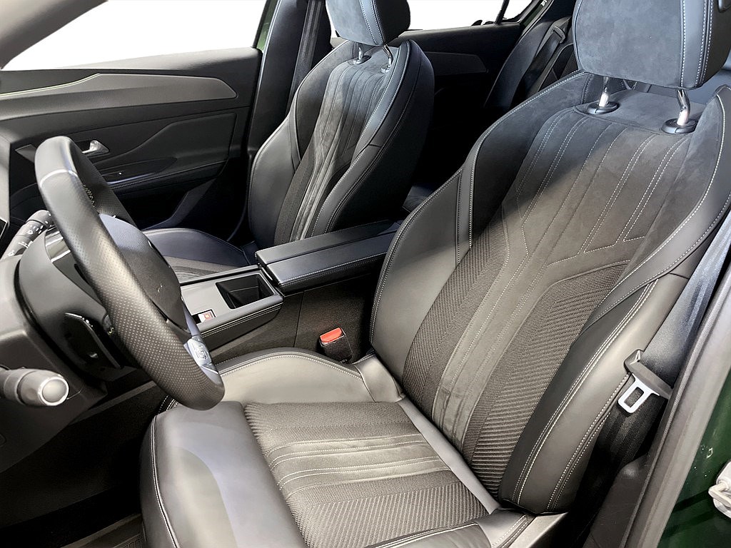 Bild på GT 1.2 PT 130hk Aut - 360-KAMERA, CARPLAY