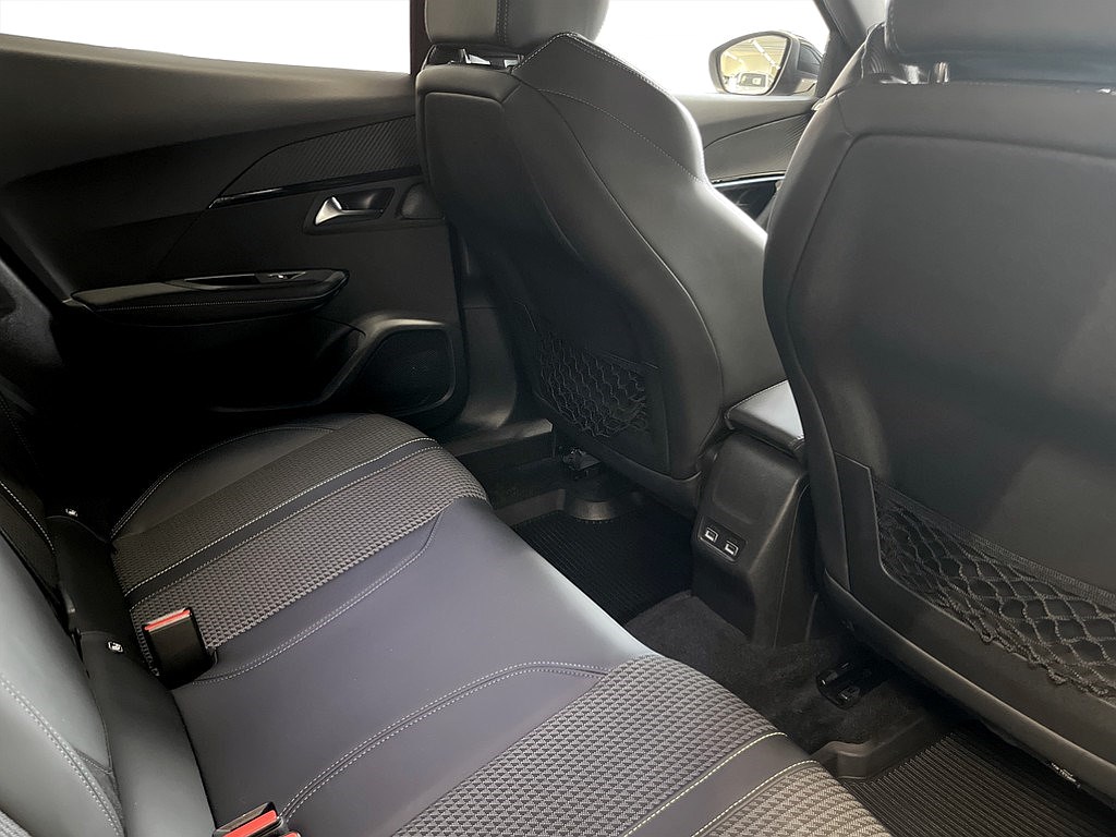 Bild på GT 1.2 PT 130hk Aut - 360-KAMERA, CARPLAY