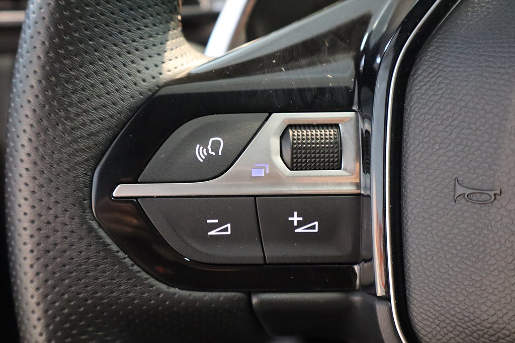 Bild på GT 1.2 PT 130hk Aut - B-KAMERA, CARPLAY