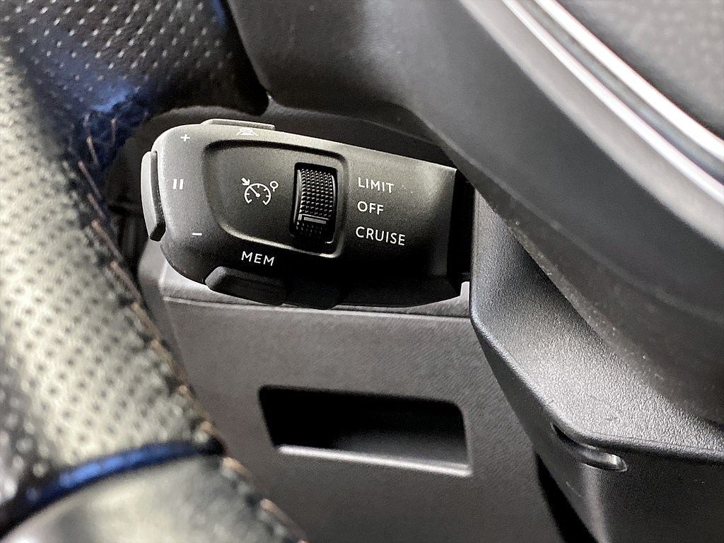 Bild på GT 1.2 PT 130hk Aut - 360-KAMERA, CARPLAY