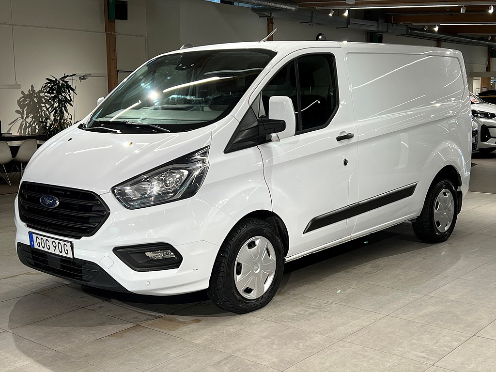 Bild på Custom 280 2.0 Aut 130hk L1 - VÄRMARE, B-KAMERA