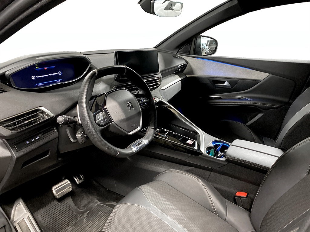 Bild på GT Black Pack 1.2 PT 130hk Aut - B-KAMERA, CARPLAY