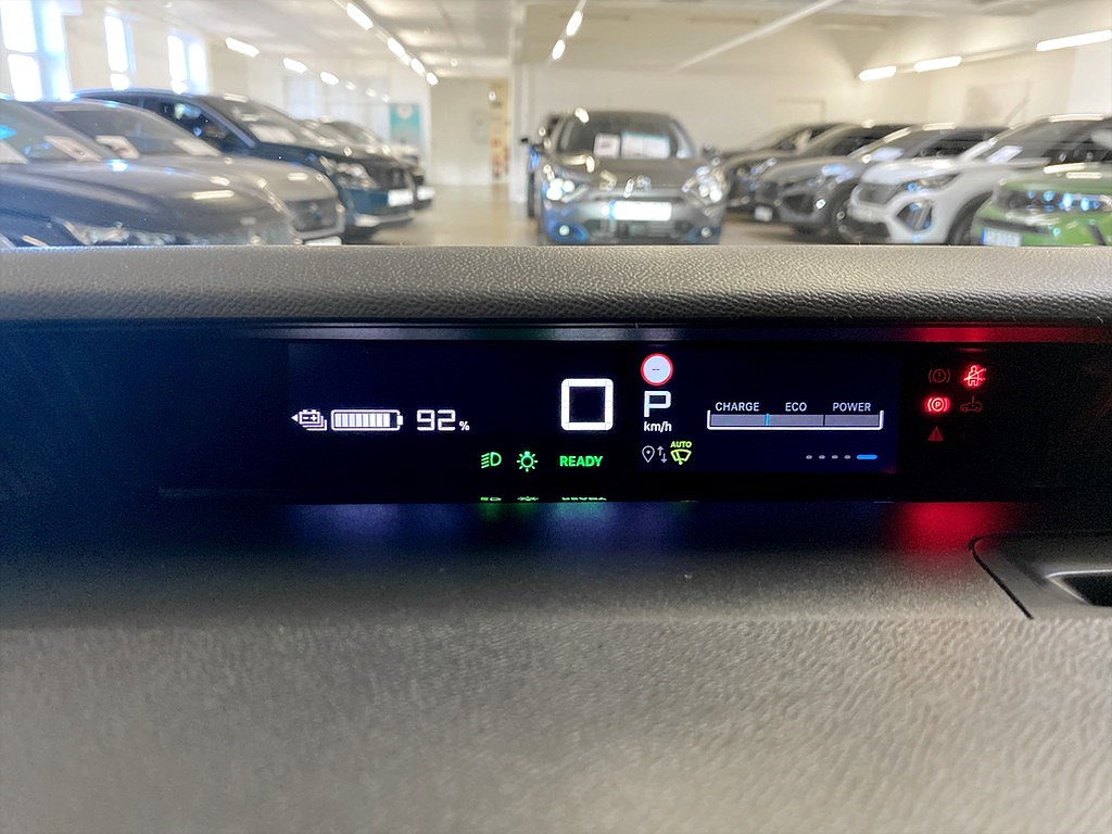 Bild på MAX 113hk Aut - B-KAMERA,CARPLAY,NAVI