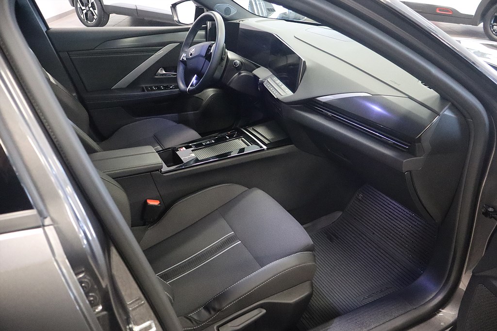 Bild på ST GS 1.2 PT 130hk Aut - B-KAMERA, CARPLAY