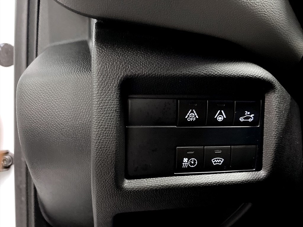 Bild på Aircross Shine Exclusive 1.5 BHDi 130hk Aut - B-KAMERA, ELSTOL