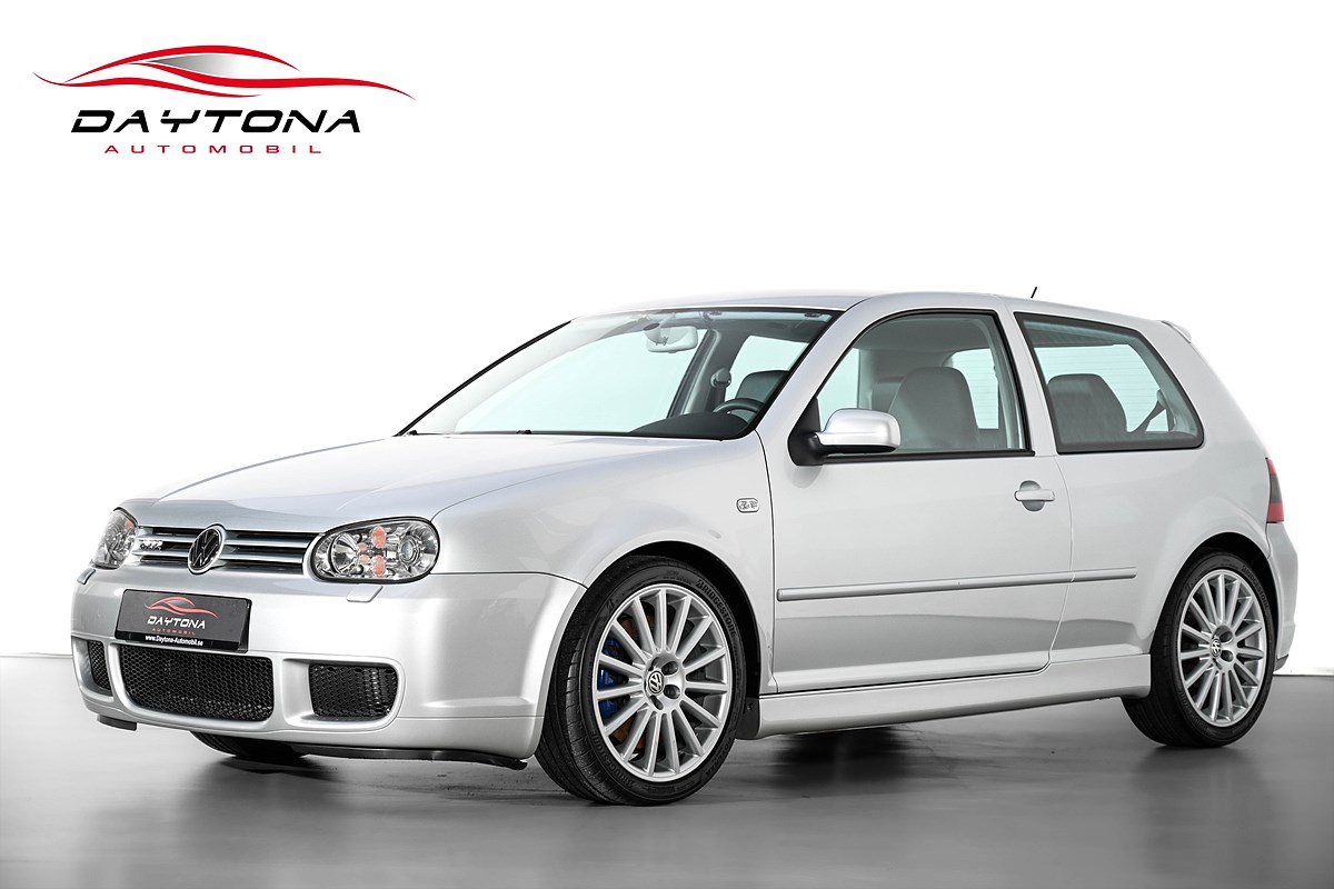 Volkswagen GOLF R32