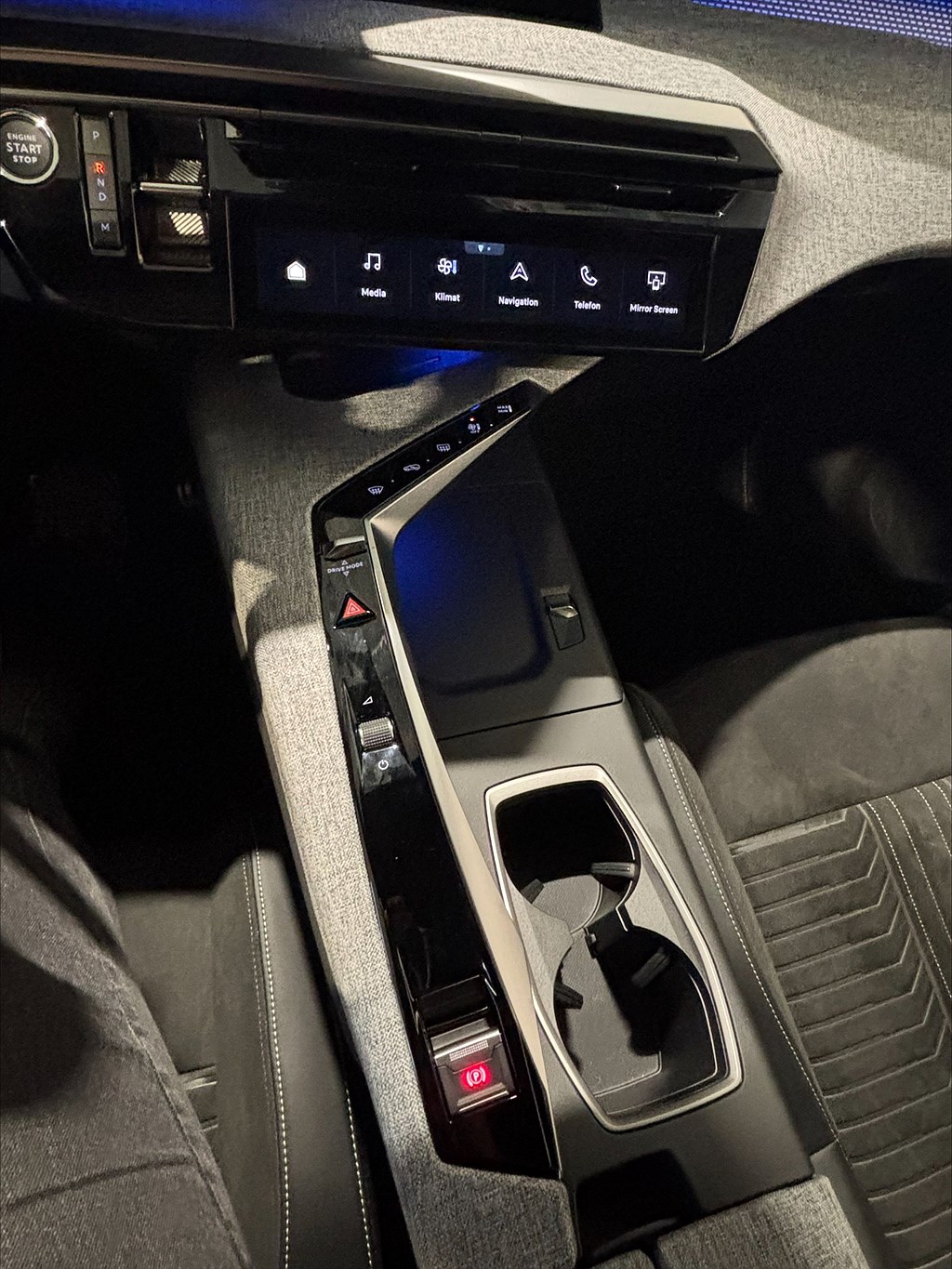 Bild på GT Hybrid 136hk Aut -*7-Sits - DEMO