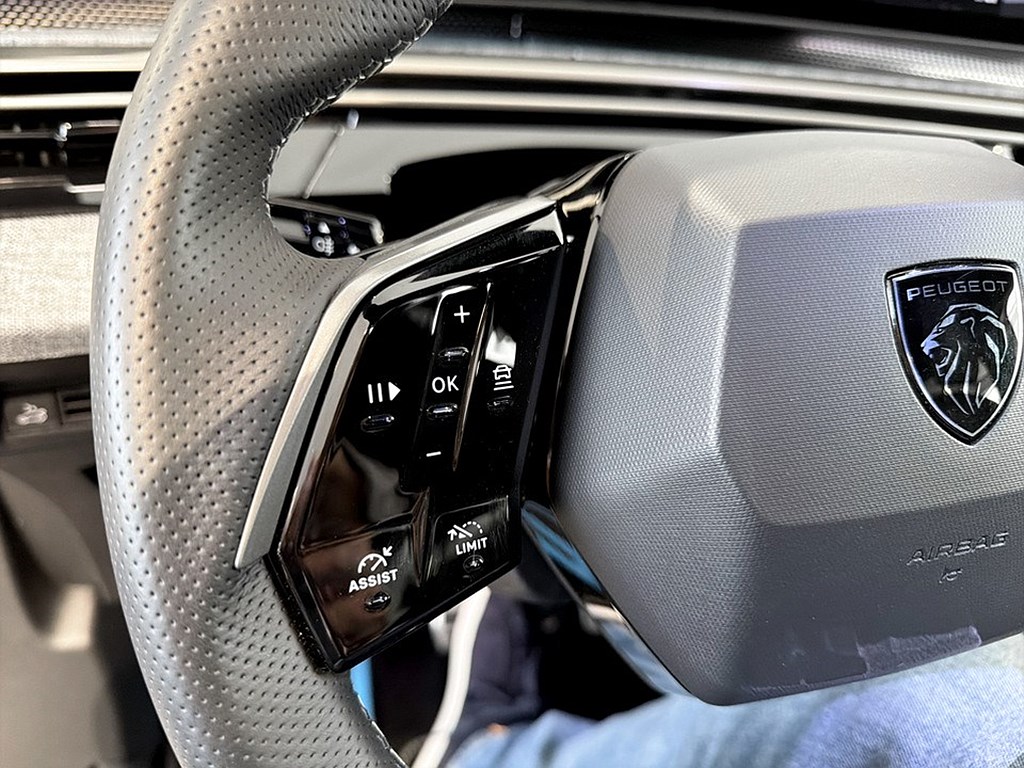 Bild på GT Hybrid 145hk Aut - NYA VINTERHJUL INGÅR!