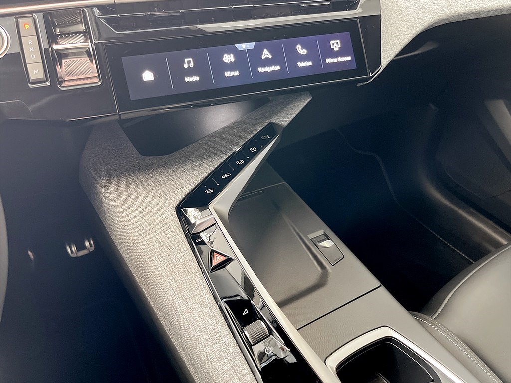 Bild på GT Hybrid 145hk Aut - B-KAMERA,CARPLAY,NAVI